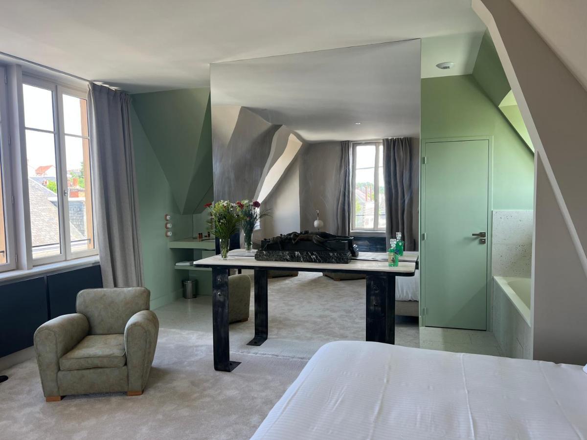 Logis Hotel La Maison A Pan De Bois Вьерзон Экстерьер фото