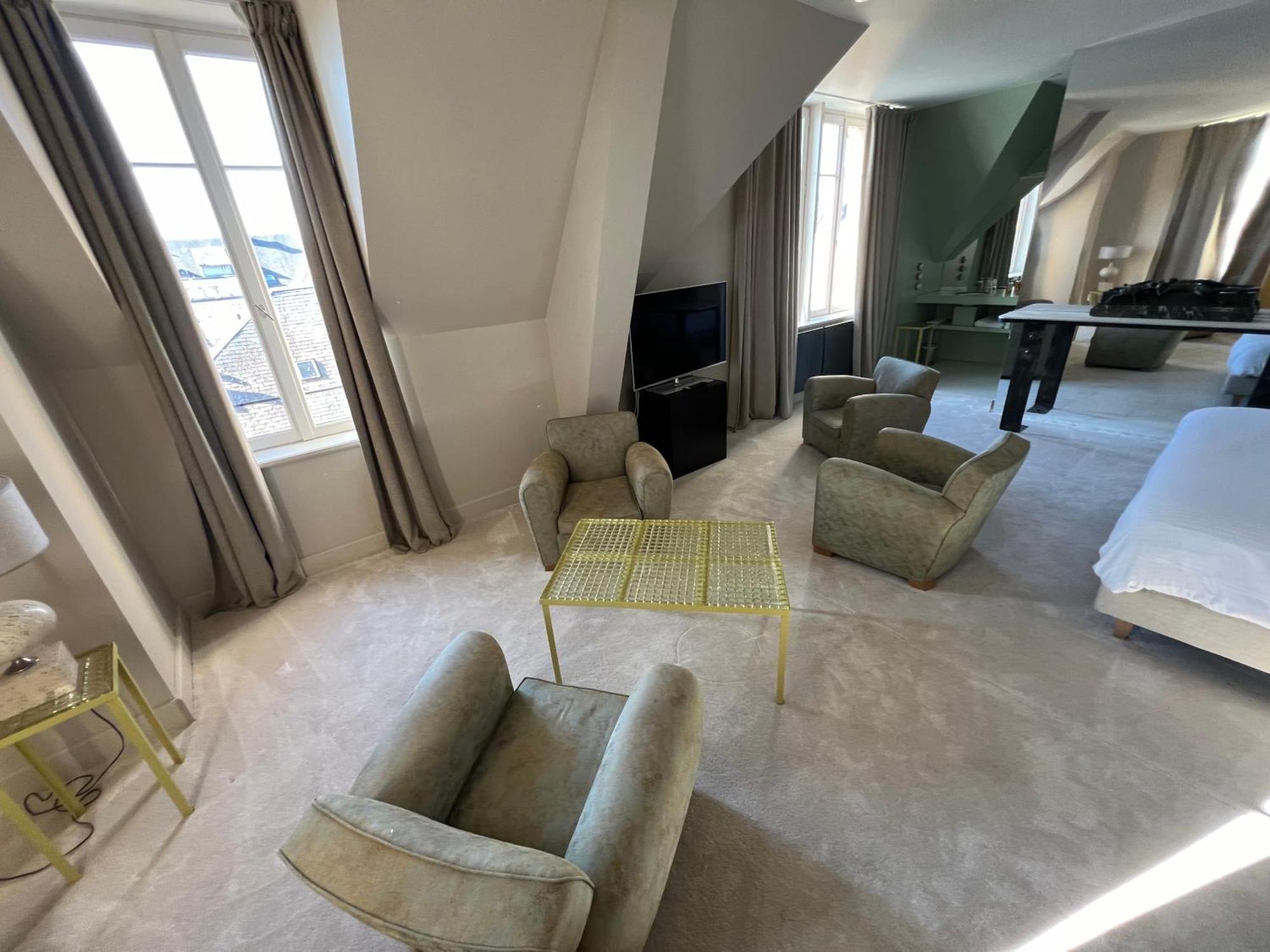 Logis Hotel La Maison A Pan De Bois Вьерзон Экстерьер фото